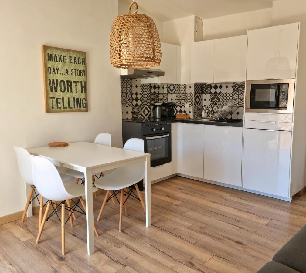 Un Balcon Sur Les Toits D'Aix Apartment เอ็ก-ซอง-โพรวองซ์ ภายนอก รูปภาพ